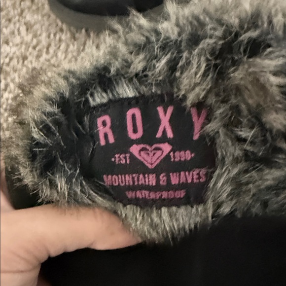 Roxy Black Winter Boots with fur lining - Picture 5 of 6